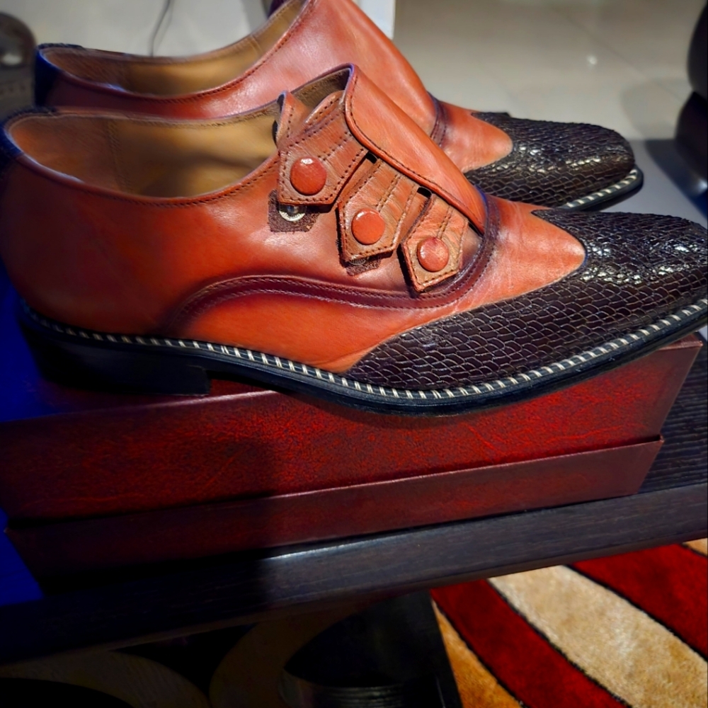 Men's snap on loafers